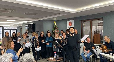 İzzet Şadi Sayarel Huzurevi sakinlerine müzik ziyafeti