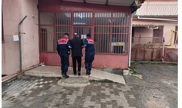 Jandarma aranan kaçakları tek tek yakalıyor