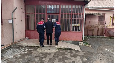 Jandarma aranan kaçakları tek tek yakalıyor