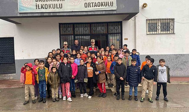 Jandarmadan 534 öğrenci ve 23 öğretmene okul güvenliği eğitimi