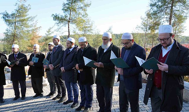 Kahramanmaraş'ta deprem şehitleri anısına bin bir hatim