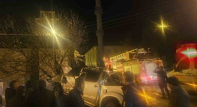 Kamyonet duvara çarptı: 1 yaralı