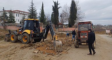 Kapalı durak çalışmalarını yakından inceledi