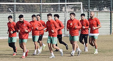 Karşıyaka'da oyuncular alacakları için TFF'ye başvuruyor