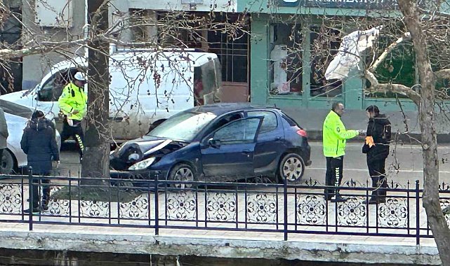 Kastamonu'da buzlanma kazaları beraberinde getirdi: 3 yaralı