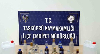 Kastamonu'da yılbaşı öncesinde sahte alkol ele geçirildi