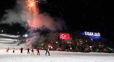 Kayak merkezlerinde en fazla kar kalınlığı 88 santimetreyle Ergan'da ölçüldü