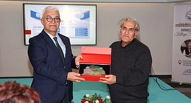 Kayseri Talas Yazar Okulu etkinliği sürüyor