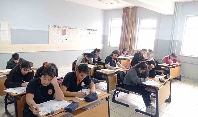 Kazanım Değerlendirme Uygulamaları ile öğrenciler motive oluyor
