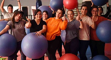 Kepez'in kadınları sporla formda kalıyor
