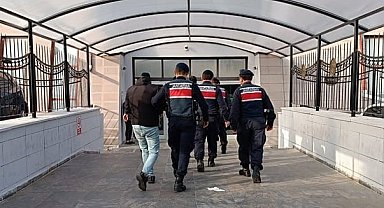 Kesinleşmiş hapis cezası bulunan 4 şahıs jandarma ekiplerince yakalandı
