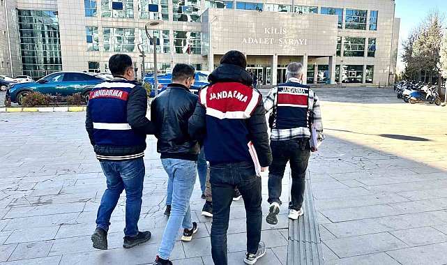 Kilis'te PKKYPG üyesi 2 şüpheli tutuklandı