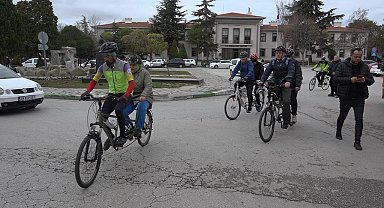 Kırklareli'nde 3 Aralık Dünya Engelliler Gününde farkındalık için pedala bastılar