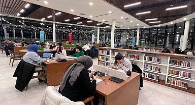 Kocaeli Millet Kütüphanesi'ne ilk günden yoğun ilgi
