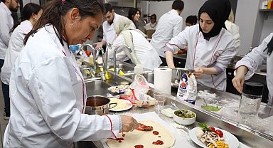 Kocaeli'nin geleceği gençlerle şekilleniyor