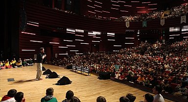 Konya Bilgehaneleri'nden 'Dijital Dünyada Müslüman Genç' söyleşisi