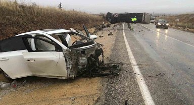 Konya'da otomobil ile tır çarpıştı: 2 yaralı