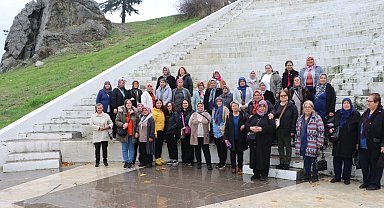 Köprübaşılı kadınlar Manisa'yı adım adım gezdi