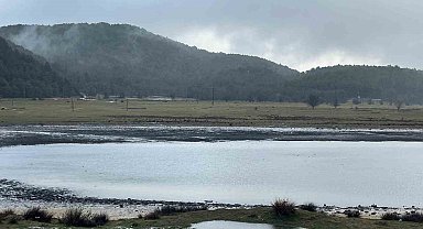 Kuraklıkla mücadele eden Yayla Gölü yağışlarla can buldu