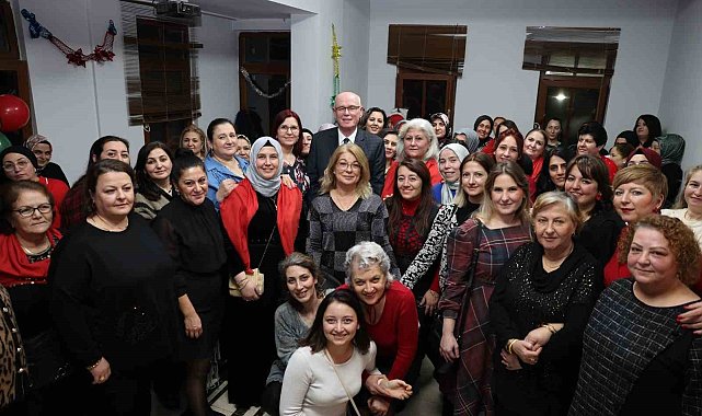 Kursiyerlere hitap eden Başkan Kurt "Bu merkezler sizin merkezleriniz"