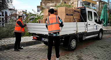 Kuşadası Belediyesi'nin kış desteği soba yardımı ile sürüyor