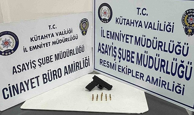 Kütahya'da bir araçta ruhsatsız tabanca ele geçirildi