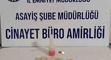 Kütahya'da park halindeki araçta uyuşturucu ele geçirildi