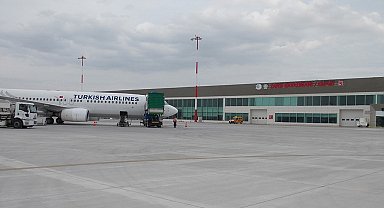 Kütahyalı iş adamları Zafer Havalimanı'nın siyasete alet edilmemesini istiyor