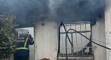 Kuyucak'ta ev yangını