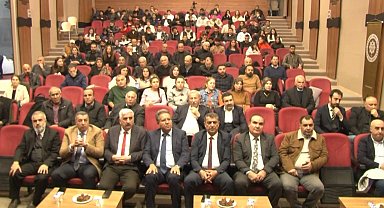 Malatya Turgut Özal Üniversitesi'nde 2. kayısı paneli