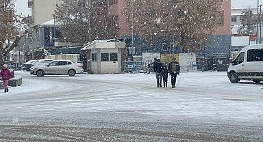 Malazgirt beyaza büründü