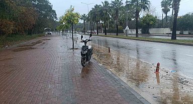 Manavgat'ta devrilen elektrikli bisikletin sürücüsü yaralandı