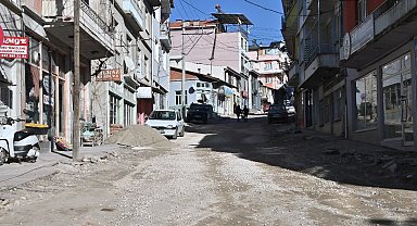 Manisa Demirci'de üst yapı çalışmalarına devam