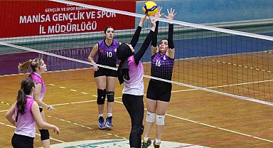 Manisa'da filenin Şampiyonu Hüma Hatun Yurdu oldu