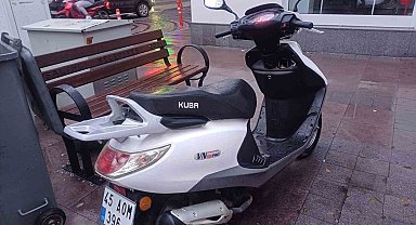 Manisa'da park halindeki motosiklet çalıntı çıktı