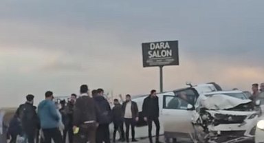 Mardin'de öğrenci servisi ile cip çarpıştı: 9 yaralı