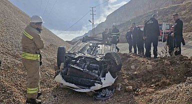 Mardin'de takla atan otomobilin sürücüsü yaralandı