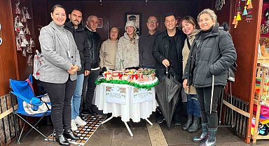 Marmaris'te 19 Mayıs Gençlik Meydanı yeni yıl heyecanı yaşatıyor