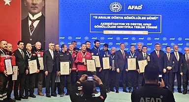 MEB AKUB Akreditasyon belgesini aldı
