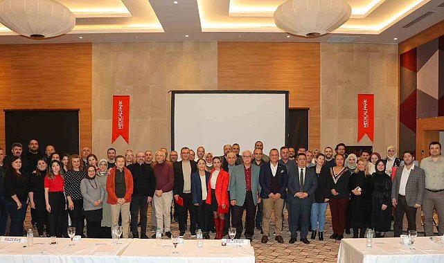 Medical Park Karadeniz Hastanesi'nden Rize'de aile hekimlerine sağlık paneli