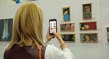 Mersin Çağdaş Sanat Fuarı, bin 800'ü aşkın eser ile sanatseverlere kapılarını açtı