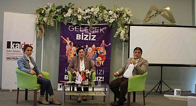 Mersin'de 'Kadına Şiddet Paneli' düzenlendi