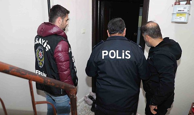 Mersin'de hırsızlık suçundan aranan 27 firari yakalandı
