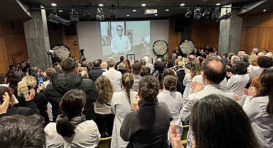 Meslektaşlarından Amerikan Hastanesi Başhekimi Dr. İsmail Bozkurt'a gözü yaşlı veda