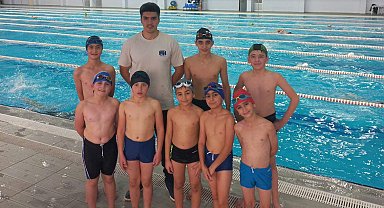 Minik yüzücüler kulaçları ile Çorum'u temsil edecek