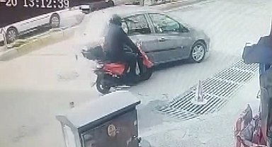 Motosiklete çarpıp kaçtı: Kaza güvenlik kameralarına yansıdı
