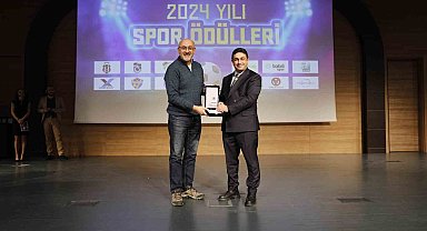Müdür Taşdemir, yılın spor müdürü seçildi