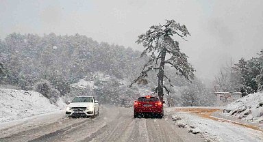 Muğla'nın yüksek kesimleri beyaza büründü