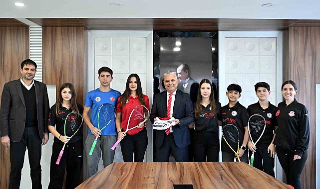 Muratpaşa'nın squash başarısı