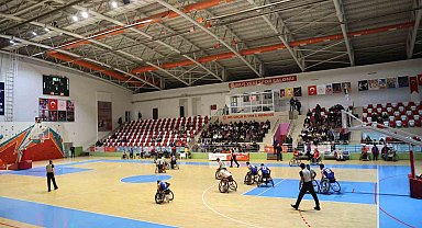 Muş BESK, Van BESK'i 76-49 mağlup etti